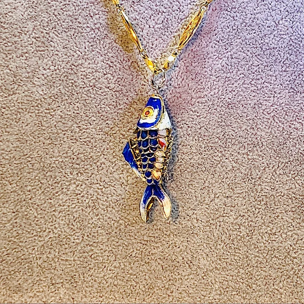 Vintage Necklace w/ Reticulating Fish Pendant - Picture 7 of 7